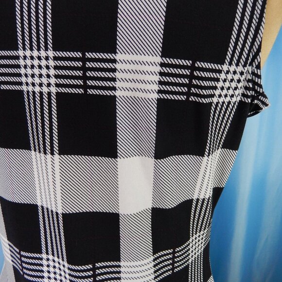 Calvin Klein Black & White Plaid V-Neck Small Sleeveless Career Top EUC - Picture 7 of 12